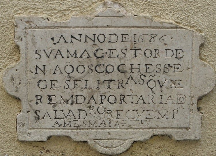 esse-o-sinal-de-tr-nsito-mais-antigo-de-lisboa-portugal-afora